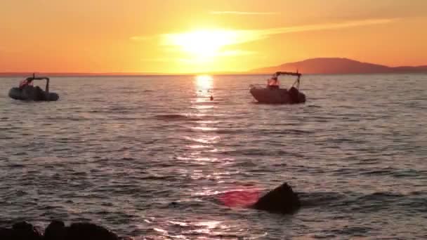 Zonsondergang op het strand — Stockvideo