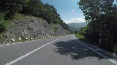 sürüş araba dağ yolu