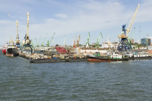 Sea port — Stock Photo, Image