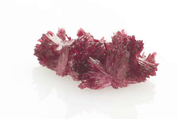 Izole kırmızı kristaller — Stok fotoğraf