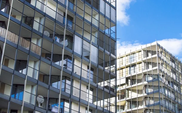 Schönes und modernes Appartementhaus — Stockfoto