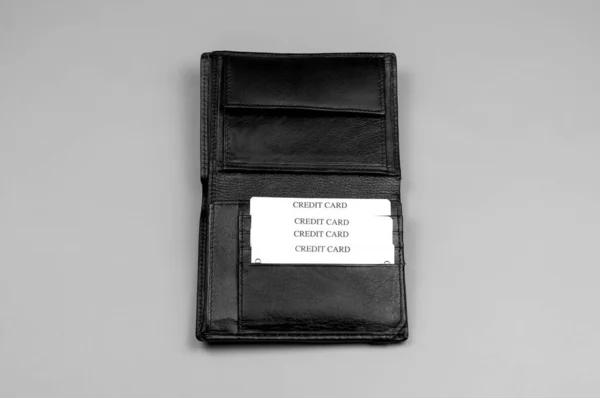 Billetera Cuero Negro Para Hombre Por Dinero Tarjetas Crédito Sobre —  Fotos de Stock