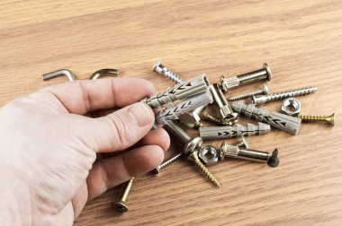 Seçim süreci dübel ve montaj vidaları 