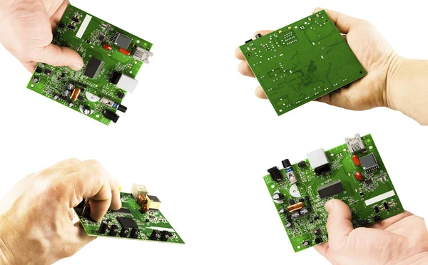 Microcircuit électronique entre les mains de différents angles — Photo