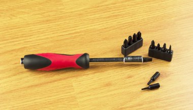 Tornavida ile farklı püskürtme ile 