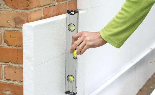 Onay düzlemsellik duvardaki bir düzey'ni kullanma