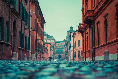 İtalya, Ferrara 'da çöl caddesi, tecrit altında.