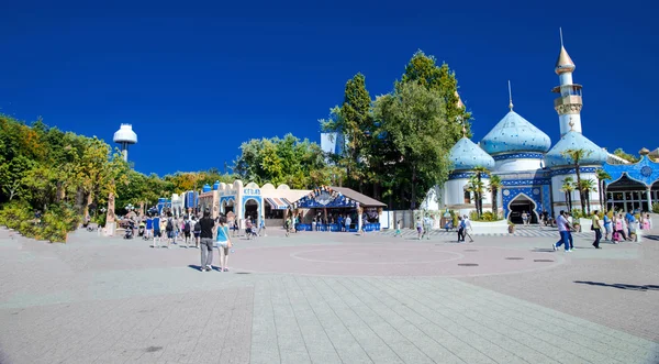 Gardaland Theme Park ในอิตาลีเมื่อเดือนสิงหาคม 2013 — ภาพถ่ายสต็อก