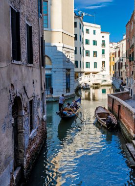 Çinli bir turist Venedik'te Ağustos 2013 yürüyüş