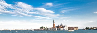 Venedik streeta, kanallar ve Binalar