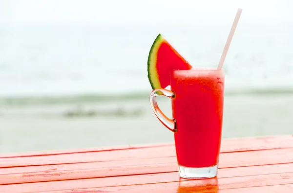 Wassermelonen-Cocktail im Restaurant — Stockfoto