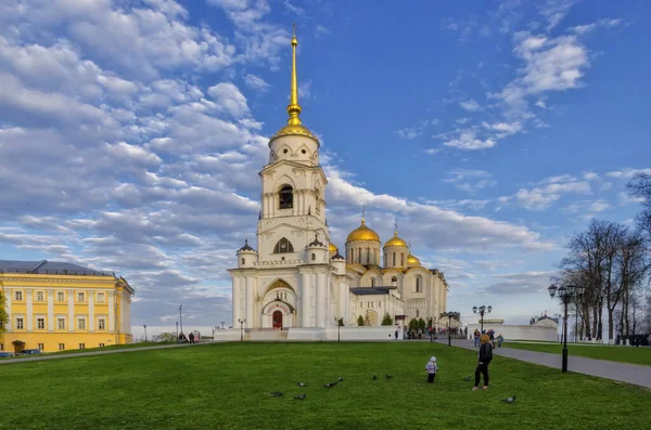 Vladimir Russia May 2016 Dormition Cathedral Собор Успіння Bell Tower — стокове фото