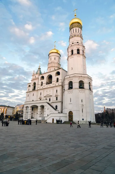 Moscú Rusia Noviembre 2014 Dentro Del Kremlin Moscú Turistas Visitando — Foto de Stock