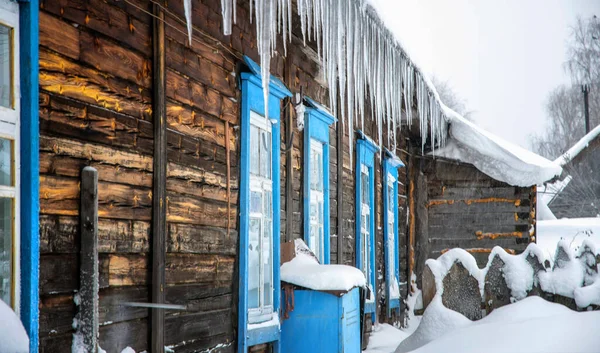 Casa Villaggio Innevata Contryside Della Regione Perm Russia Ryabinino Villaggio — Foto Stock