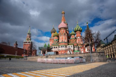 Moskova. Kızıl Meydan. Aziz Basil Katedrali. Hendekteki En Kutsal Tiyatro 'nun Korunması Katedrali