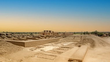 Eski Mısır 'ın Mısır' daki Nil 'in Batı Şeria' sındaki kazıları (antik Teb.