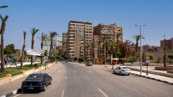 カイロ エジプト 2021年4月13日 密集した住宅や建物を持つカイロの街の眺め — ストック写真