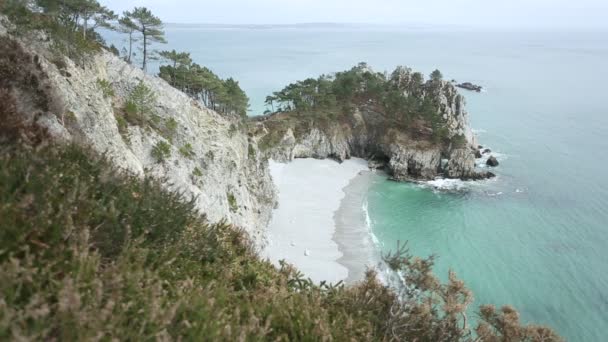 Pointe St Hernot in Crozon — Stockvideo