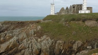 Pointe Saint Mathieu, deniz feneri