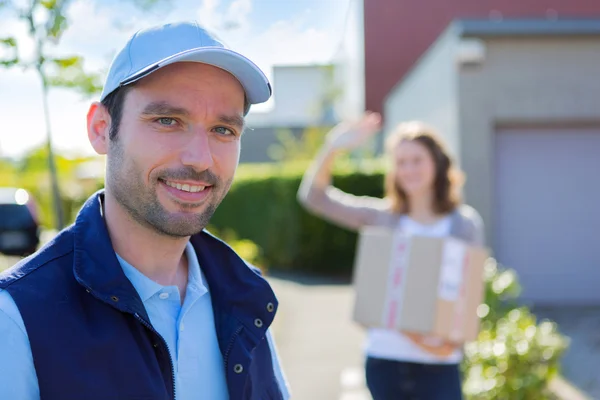 Delivery man succeed during his delivery — Stock Photo, Image