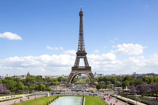 Eiffeltoren in Parijs, Frankrijk — Stockfoto