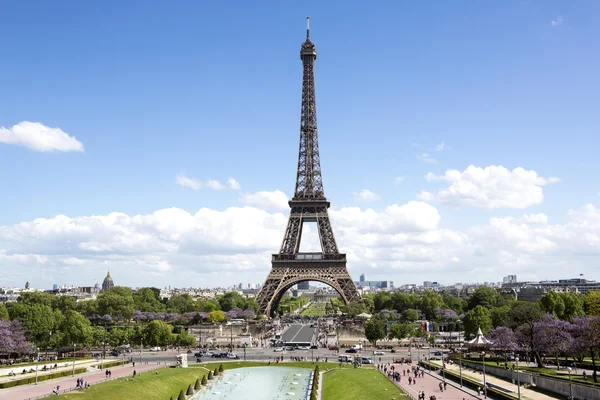 Paris 'teki Eyfel Kulesi manzarası — Stok fotoğraf