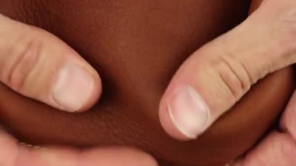 Close View How Human Hand Testing Light Brown Red Natural — Stock Video