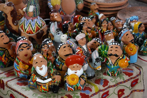 The showcase  with Uzbek Souvenirs — Stock Photo, Image