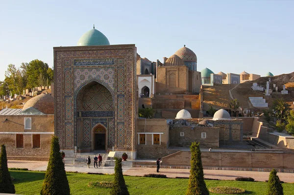 Şah-ı-Zinda memorial Semerkant'de karmaşık önden görünümü 