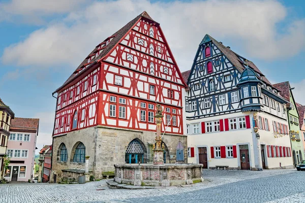 Træ Indrammet Huse Georges Springvand Rotheburg Der Tauber Middelalderby Tyskland - Stock-foto