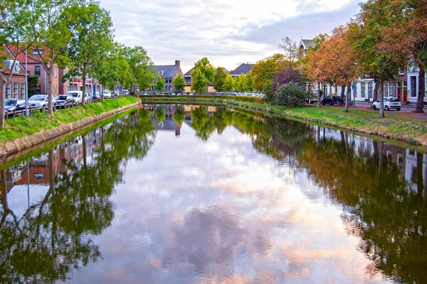 Middelburg Zeeland Nederland Waterkanaal Woonwijk — Stockfoto
