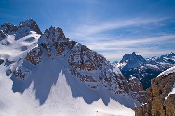 Dolomitok hegyi télen, Olaszország — Stock Fotó