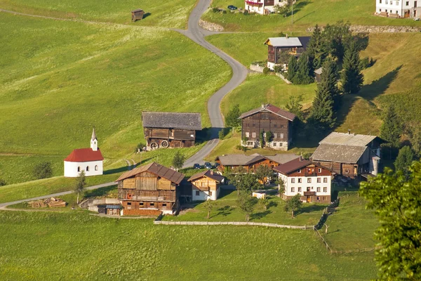 Alpes aldeia — Fotografia de Stock