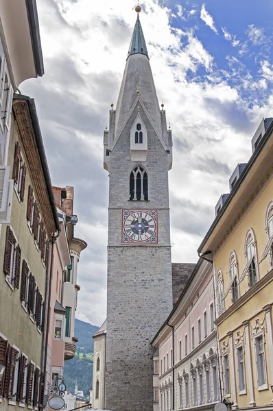 Biała Wieża w Brixen / Bressanone — Zdjęcie stockowe