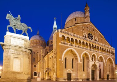 Padova kilisede