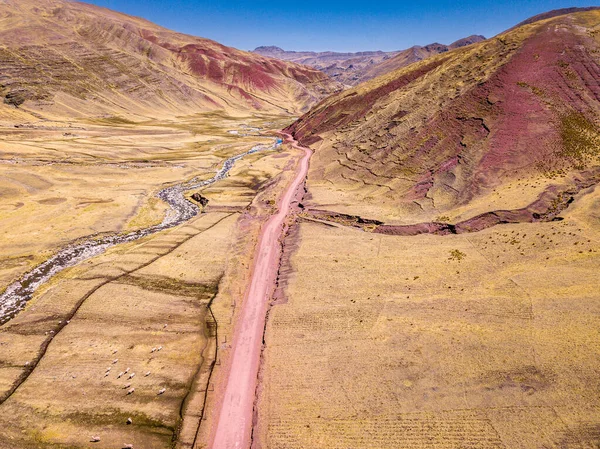 Vista Aérea Perigosa Estrada Alta Montanha Andes América Sul — Fotografia de Stock