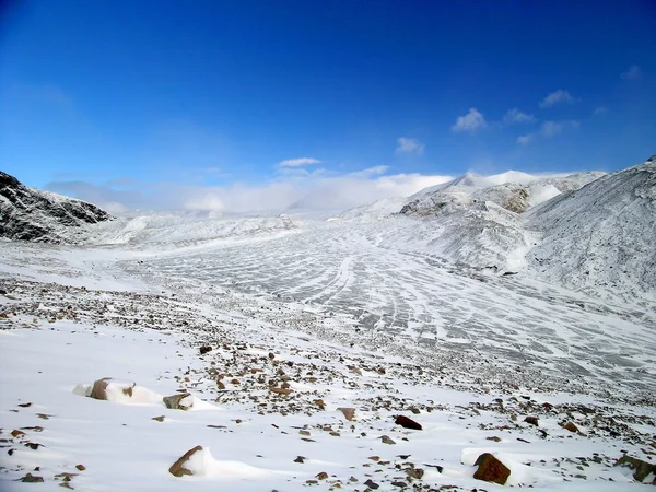 Arctic: gletsjer oppervlak — Stockfoto