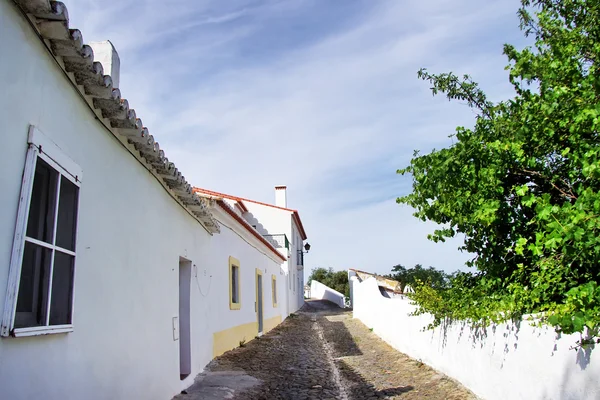 Oude straat van Mertola dorp, Portugal — Stockfoto