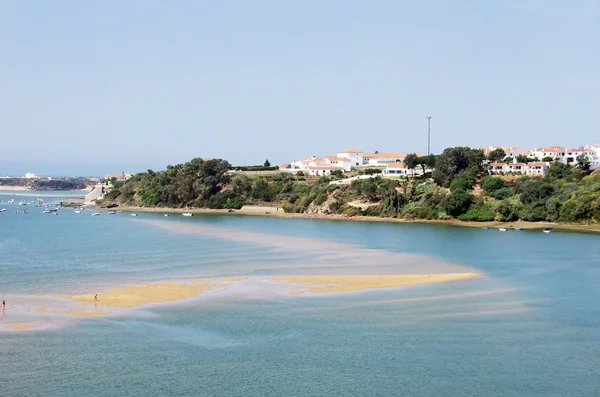 Manzara Milfontes Köyü, alentejo bölgesi, Portekiz — Stok fotoğraf