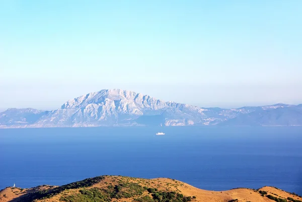 A gibraltári rock, Észak-afrikai táj. — Stock Fotó