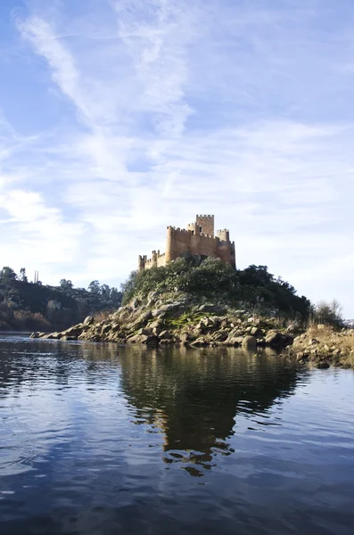 Almourol slott ligger på floden Tejo — Stockfoto