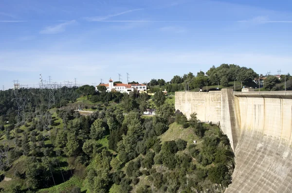 Pohled na hráz Castelo de Bode v Tomar, Portugalsko — Stock fotografie