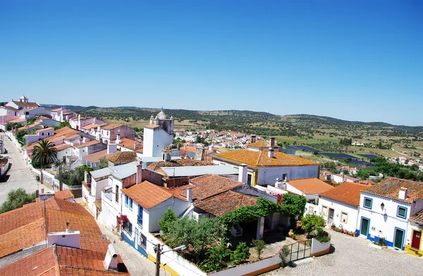 Terena vesnice, Alentejo, Portugalsko. — Stock fotografie