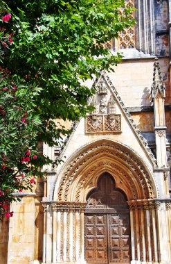 Batalha Manastırı, Portekiz için giriş kapısı
