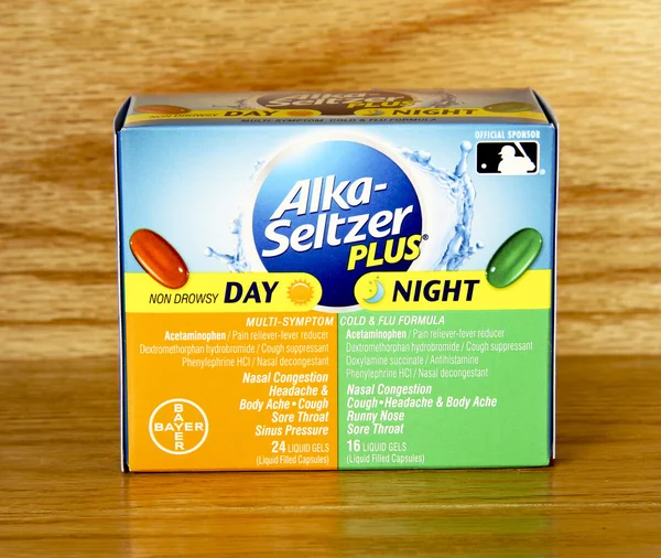 Schachtel Alka-Seltzer plus Tag und Nacht — Stockfoto
