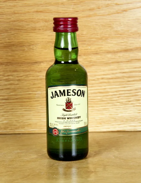 Μπουκάλι του ιρλανδικού ουίσκι Jameson — Φωτογραφία Αρχείου