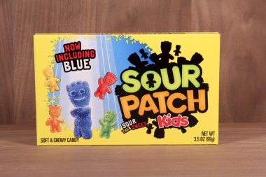 Kutu Sour Patch Kids şekeri