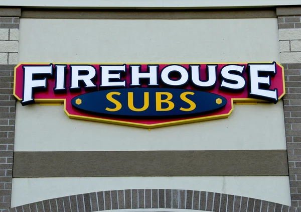 Letrero de Storefront de Firehouse Subs — Foto de Stock