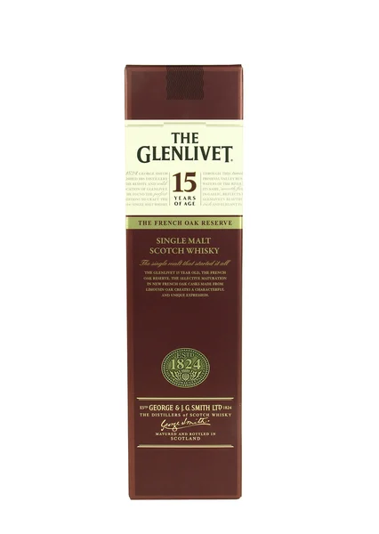 Bottle of 15 Year Glenlivet Scotch Whisky in the box — Stock Photo, Image