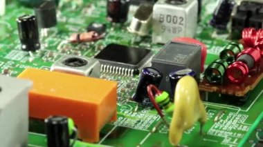 Microcircuit çip ile elektronik bileşenler